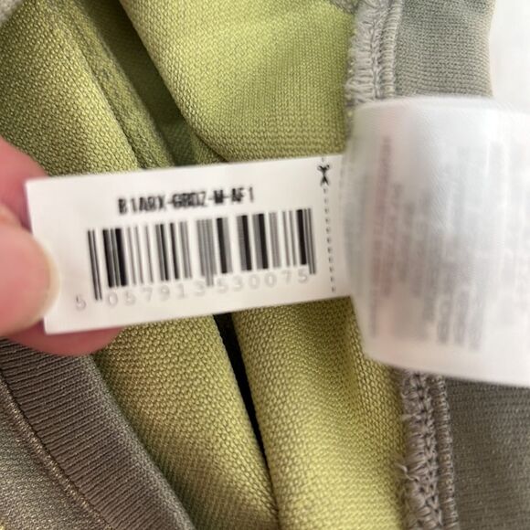 Gymshark gray and green ombré cropped sweatshirt Size medium NWT - Picture 9 of 11